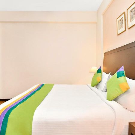 Treebo Trend Sterling Suites Inn バンガロール エクステリア 写真