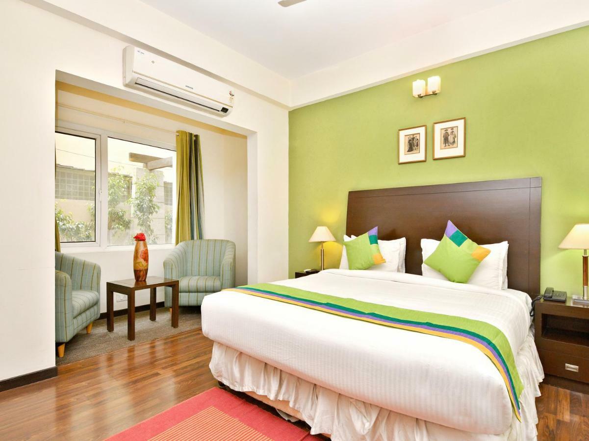 Treebo Trend Sterling Suites Inn バンガロール エクステリア 写真