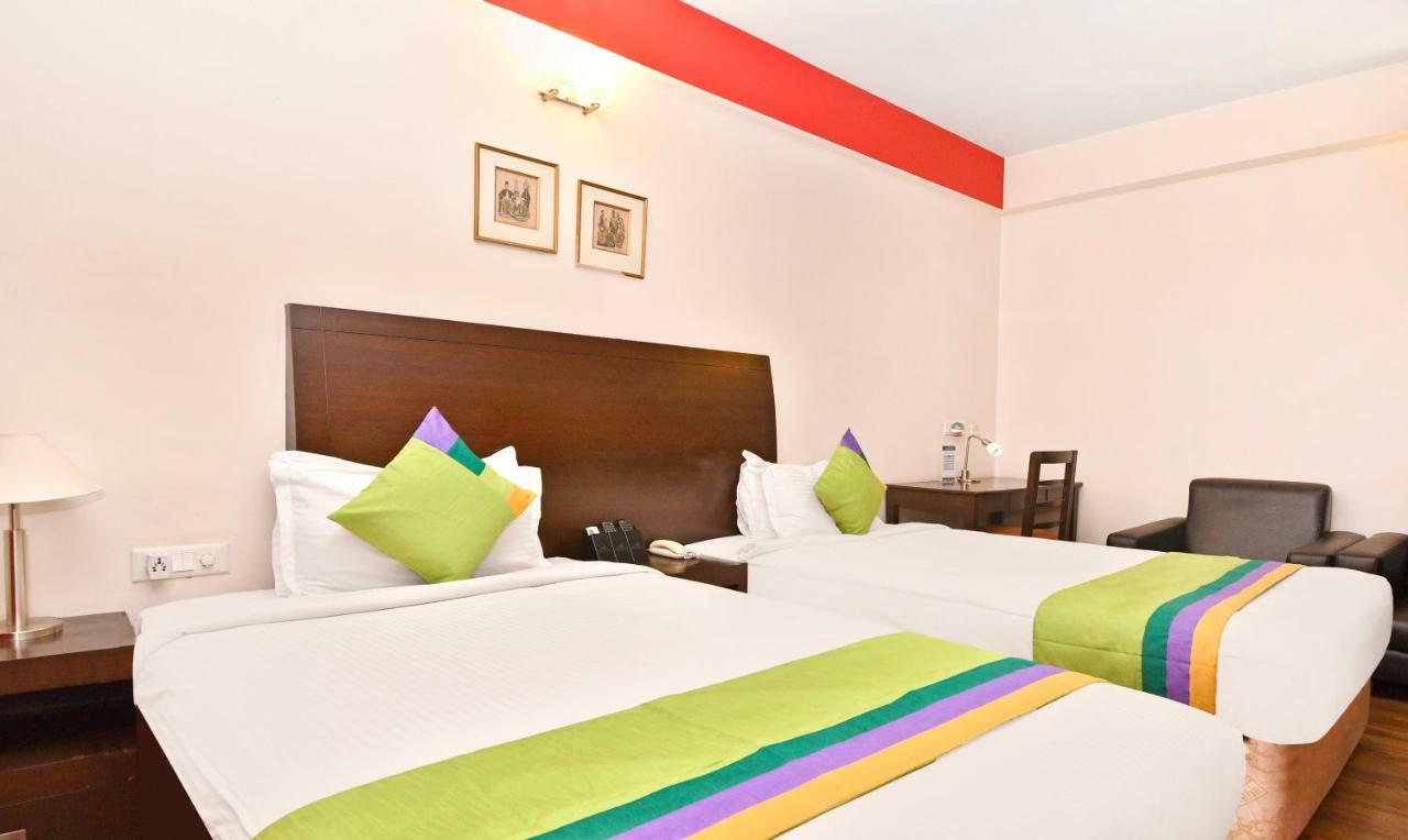 Treebo Trend Sterling Suites Inn バンガロール エクステリア 写真