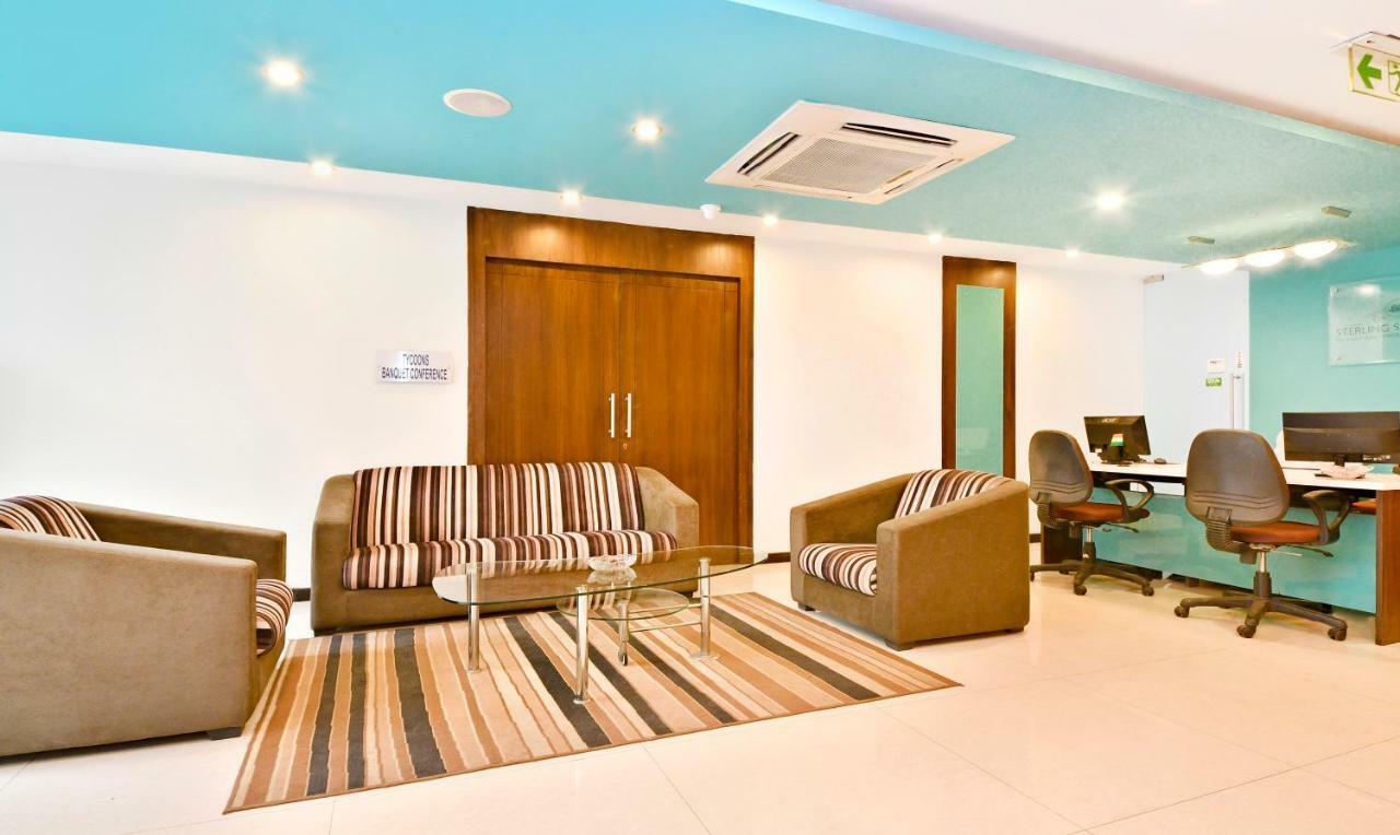 Treebo Trend Sterling Suites Inn バンガロール エクステリア 写真