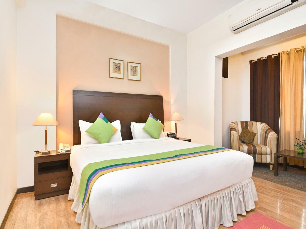 Treebo Trend Sterling Suites Inn バンガロール エクステリア 写真
